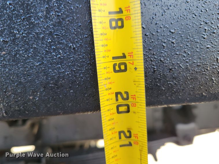 image for item MC9568 2005 GMC C5500  dump truck