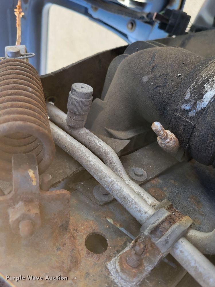 image for item MC9568 2005 GMC C5500  dump truck