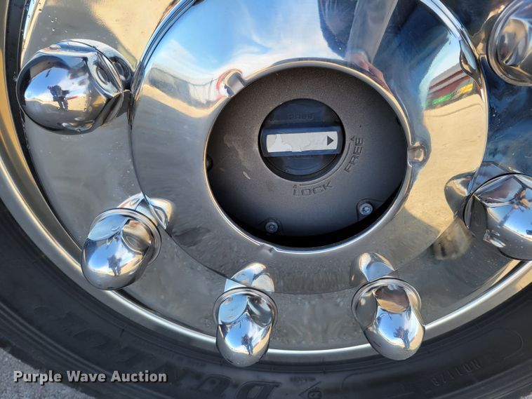 image for item MC9568 2005 GMC C5500  dump truck