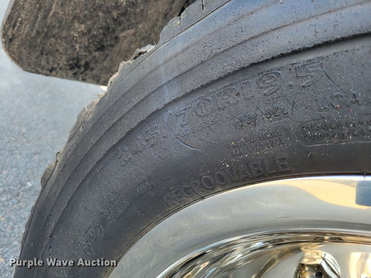 image for item MC9568 2005 GMC C5500  dump truck