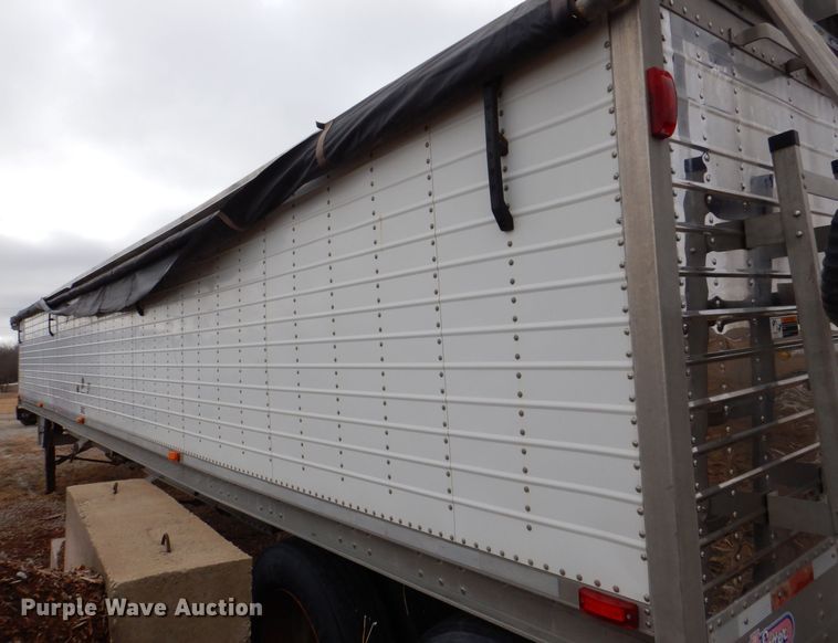 image for item MC9806 2008 Wilson DWH-550  grain trailer