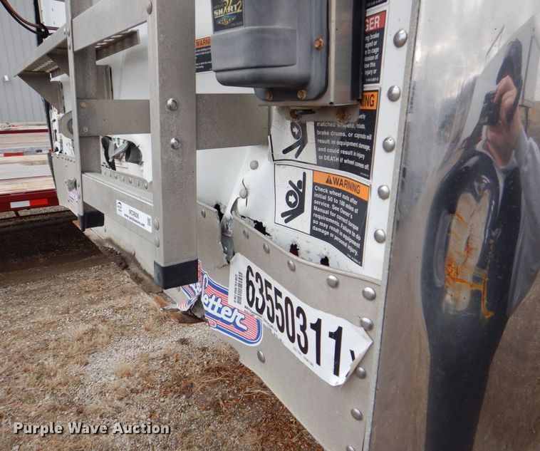 image for item MC9806 2008 Wilson DWH-550  grain trailer