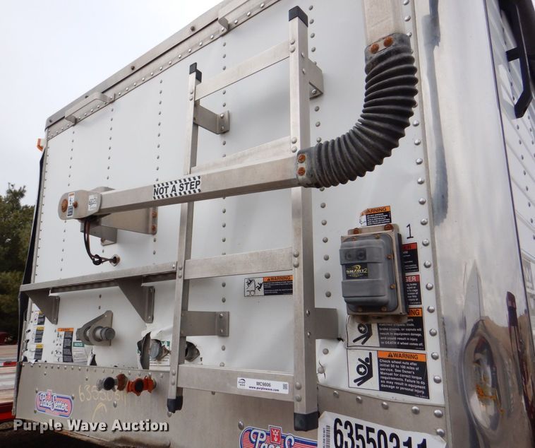 image for item MC9806 2008 Wilson DWH-550  grain trailer