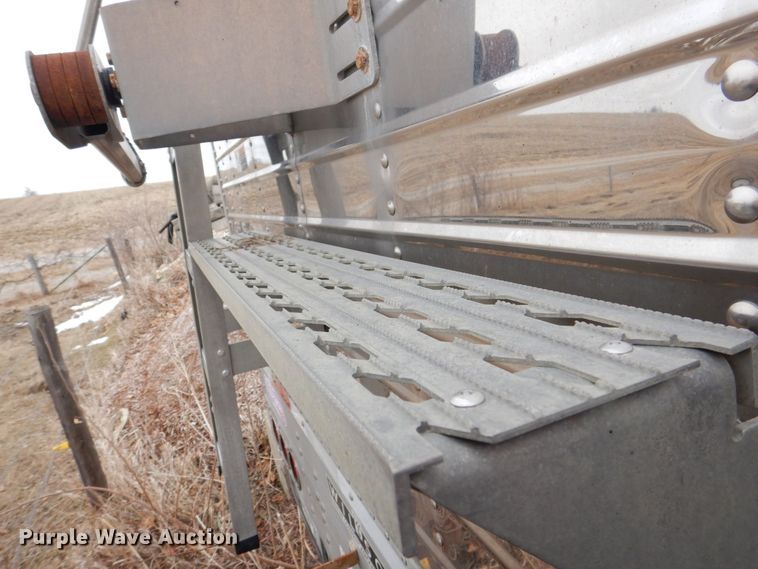 image for item MC9806 2008 Wilson DWH-550  grain trailer