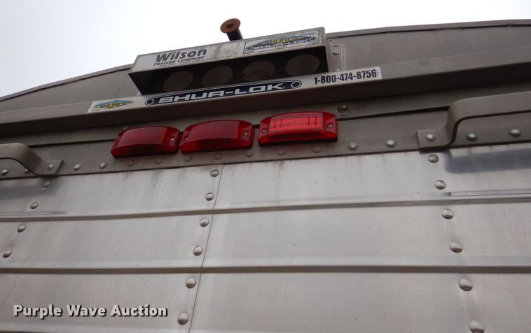 image for item MC9806 2008 Wilson DWH-550  grain trailer