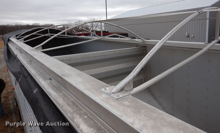 image for item MC9806 2008 Wilson DWH-550  grain trailer