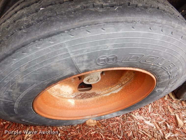 image for item MC9806 2008 Wilson DWH-550  grain trailer