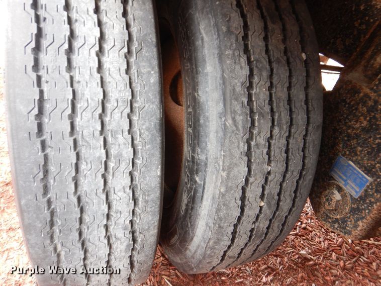 image for item MC9806 2008 Wilson DWH-550  grain trailer