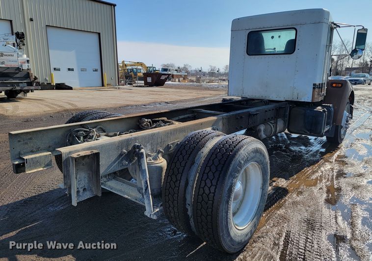 image for item ME9683 1999 Kenworth T300  truck cab and chassis