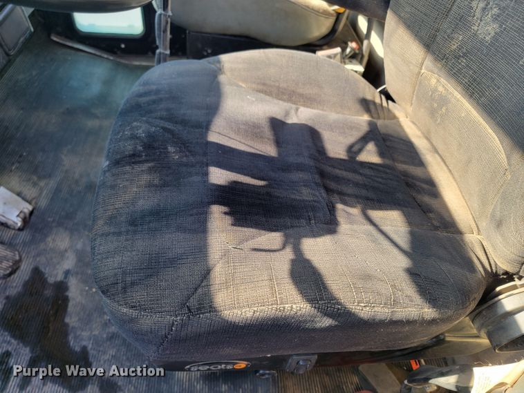 image for item ME9683 1999 Kenworth T300  truck cab and chassis