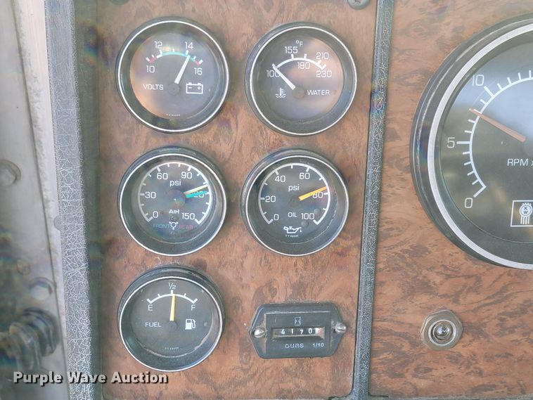 image for item ME9683 1999 Kenworth T300  truck cab and chassis