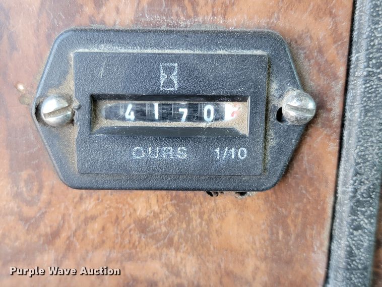 image for item ME9683 1999 Kenworth T300  truck cab and chassis