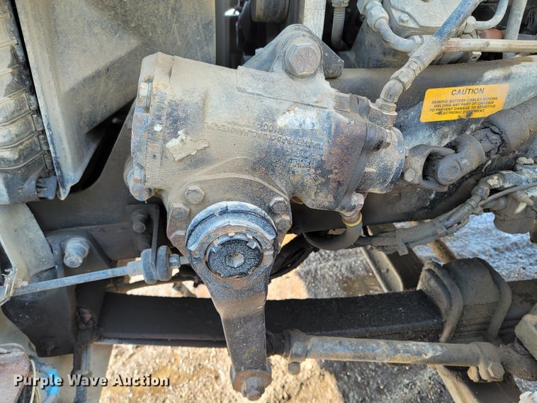 image for item ME9683 1999 Kenworth T300  truck cab and chassis