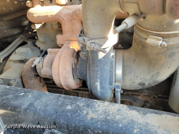 image for item ME9683 1999 Kenworth T300  truck cab and chassis