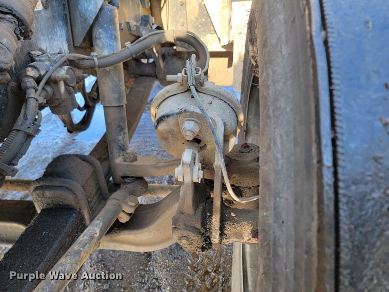 image for item ME9683 1999 Kenworth T300  truck cab and chassis