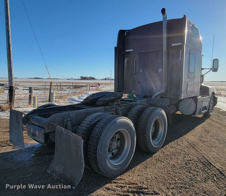 image for item ME9685 2007 Kenworth T600  semi truck