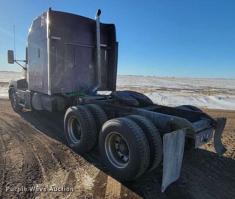 image for item ME9685 2007 Kenworth T600  semi truck