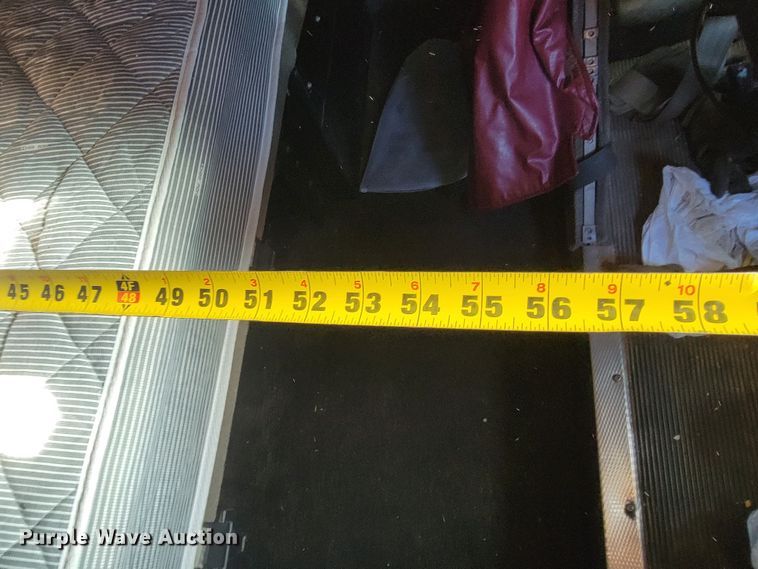 image for item ME9685 2007 Kenworth T600  semi truck