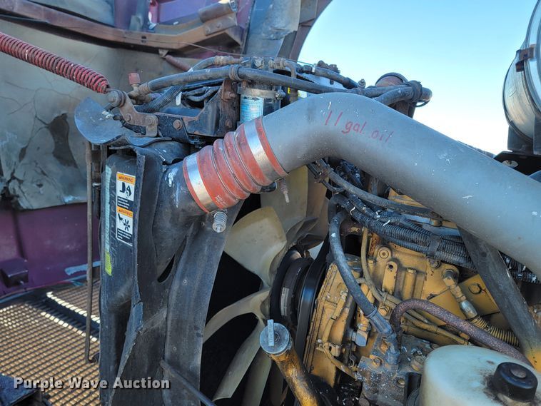 image for item ME9685 2007 Kenworth T600  semi truck