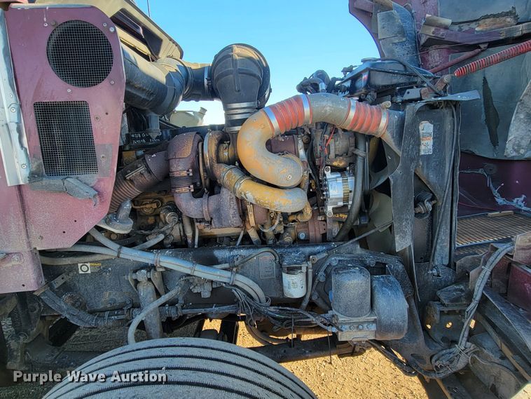 image for item ME9685 2007 Kenworth T600  semi truck