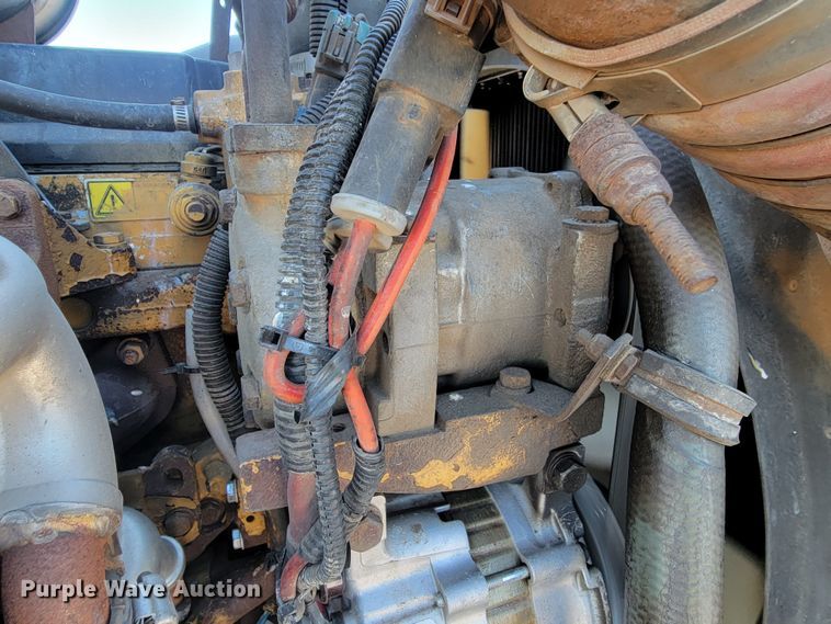 image for item ME9685 2007 Kenworth T600  semi truck