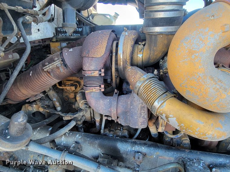 image for item ME9685 2007 Kenworth T600  semi truck