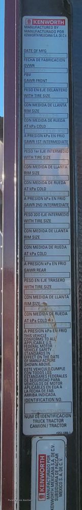 image for item ME9685 2007 Kenworth T600  semi truck