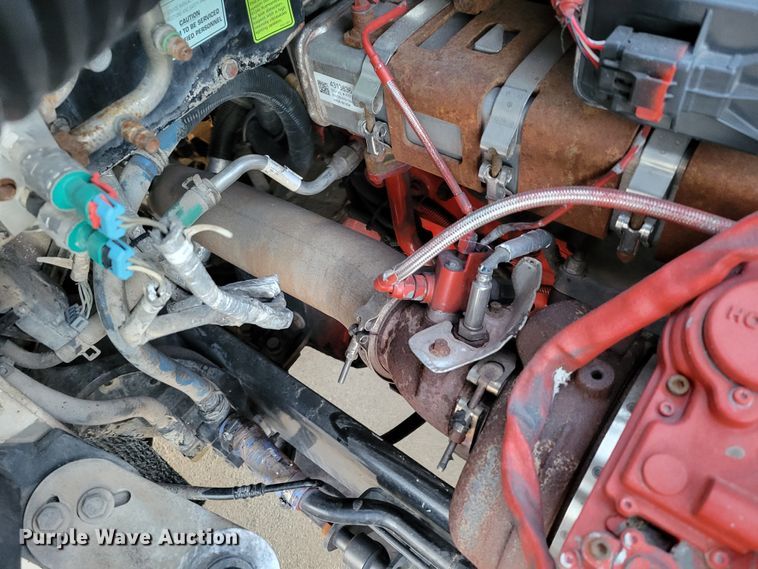 image for item MH9235 2011 Kenworth T800 semi truck