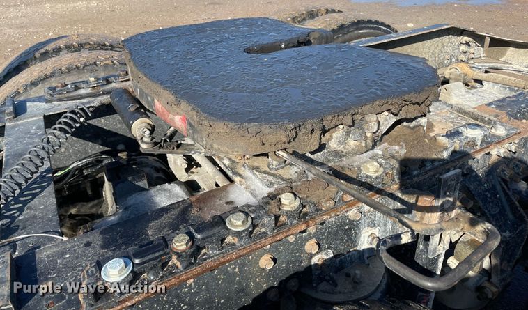 image for item MI9782 2007 Mack CHN613  semi truck