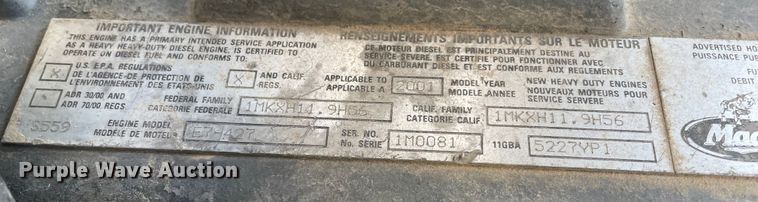 image for item MI9782 2007 Mack CHN613  semi truck