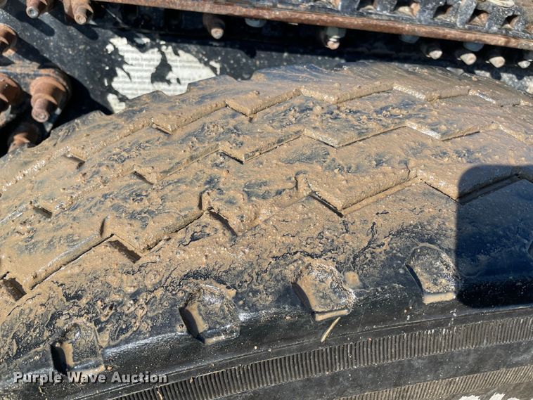 image for item MI9782 2007 Mack CHN613  semi truck