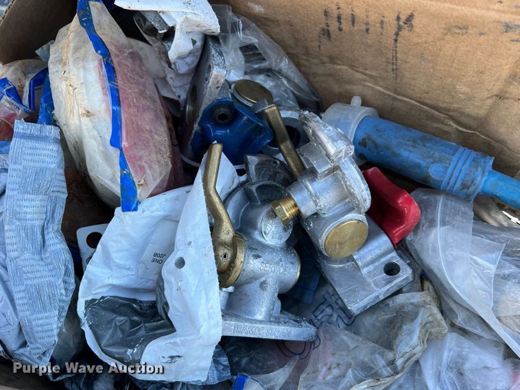 image for item MM9047 2014 Trail King TK60HG-53C  lowboy equipment trailer