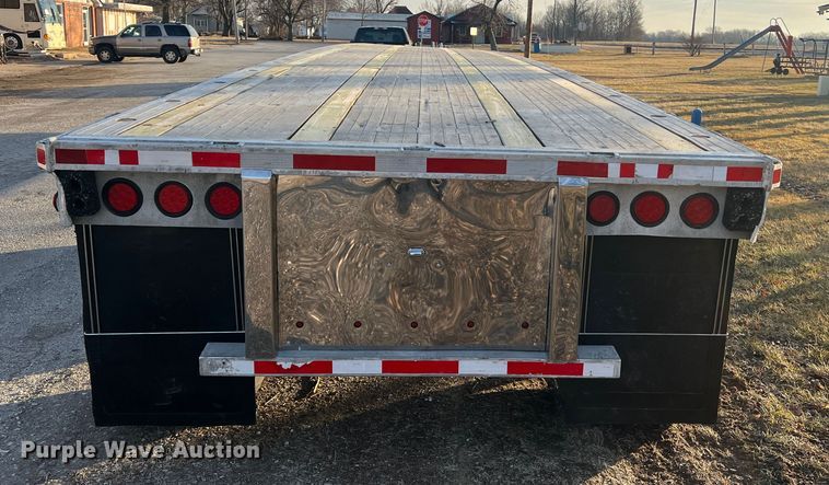 image for item MM9071 1995 Benson AF4810250  flatbed trailer