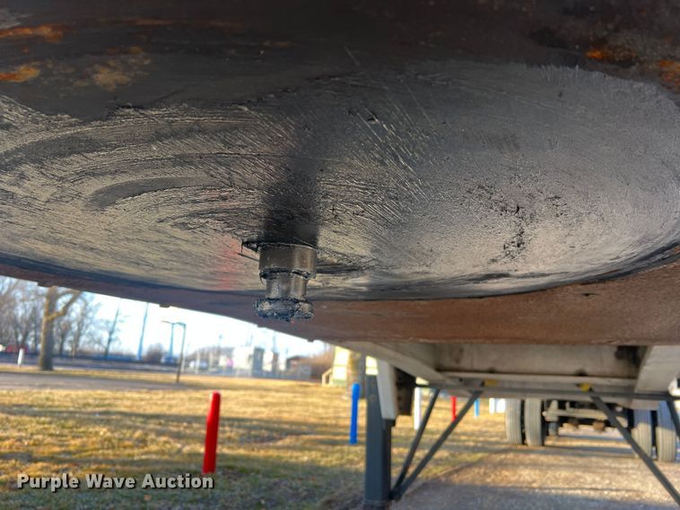 image for item MM9071 1995 Benson AF4810250  flatbed trailer