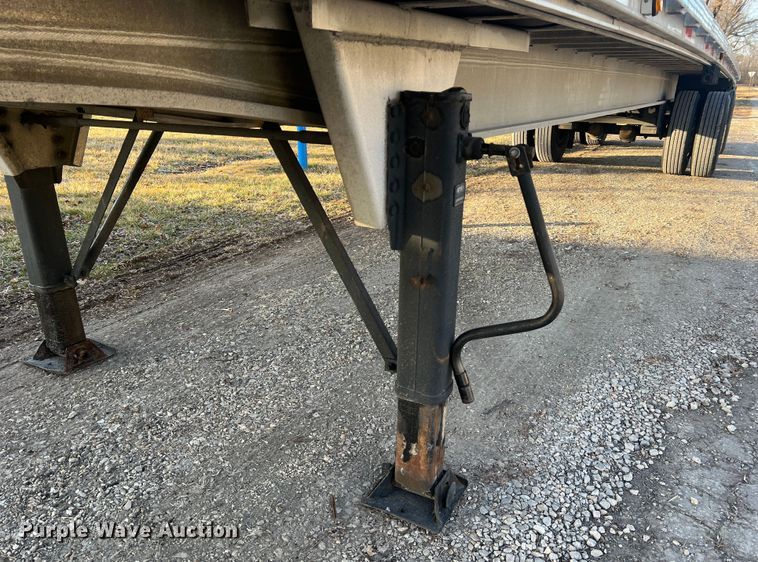 image for item MM9071 1995 Benson AF4810250  flatbed trailer