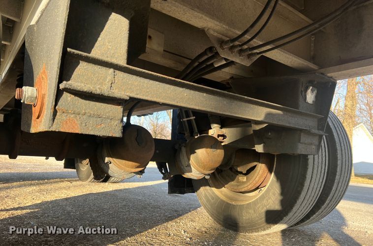 image for item MM9071 1995 Benson AF4810250  flatbed trailer