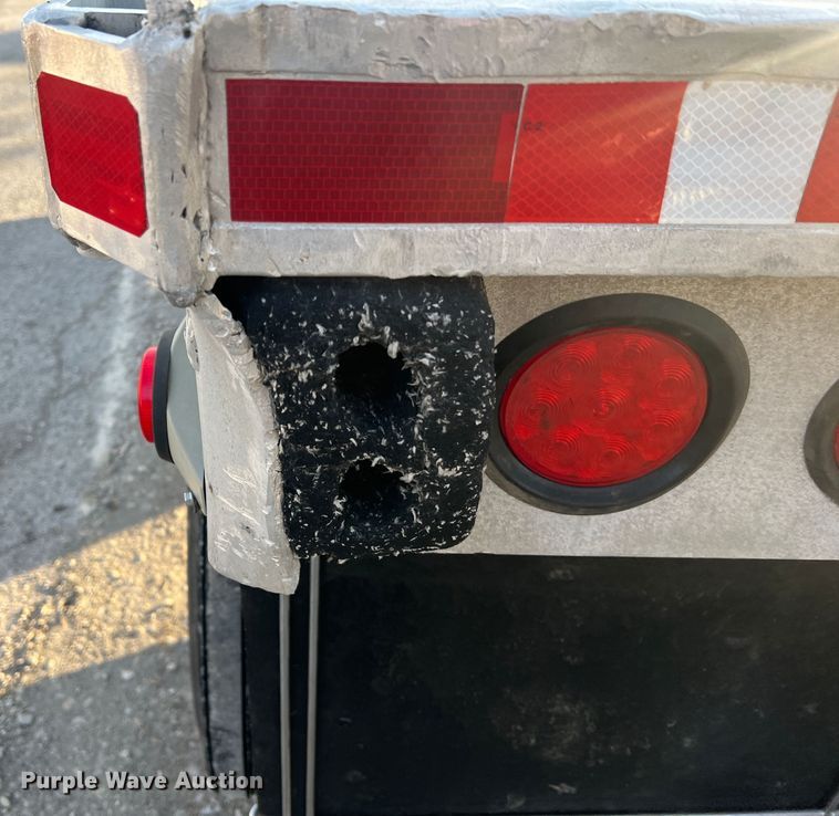 image for item MM9071 1995 Benson AF4810250  flatbed trailer