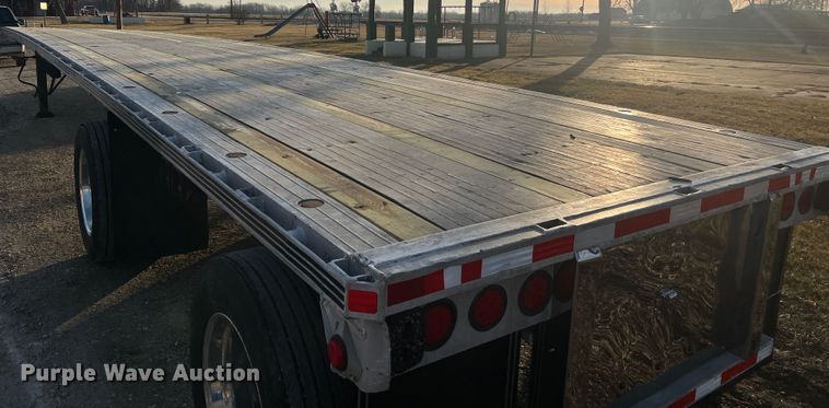 image for item MM9071 1995 Benson AF4810250  flatbed trailer