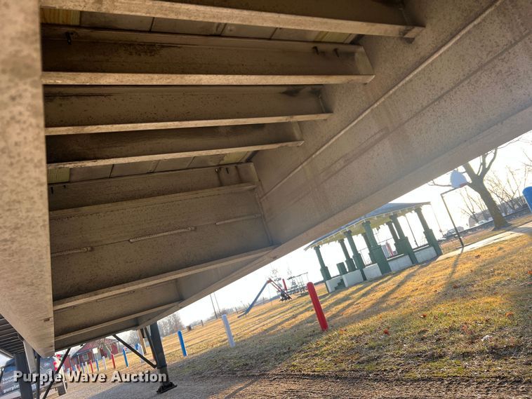 image for item MM9071 1995 Benson AF4810250  flatbed trailer