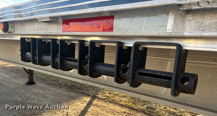 image for item MM9071 1995 Benson AF4810250  flatbed trailer