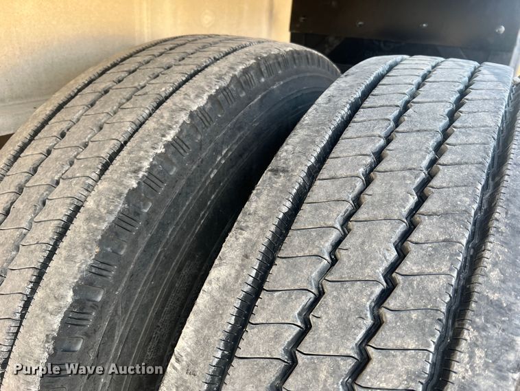 image for item MM9071 1995 Benson AF4810250  flatbed trailer