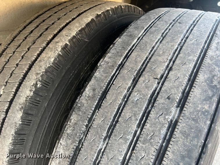 image for item MM9071 1995 Benson AF4810250  flatbed trailer