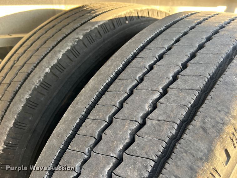 image for item MM9071 1995 Benson AF4810250  flatbed trailer