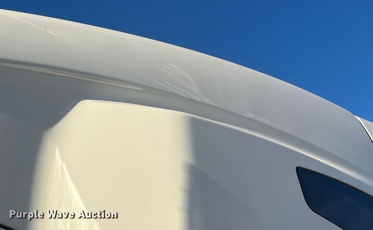 image for item MM9072 2015 Kenworth T680  semi truck