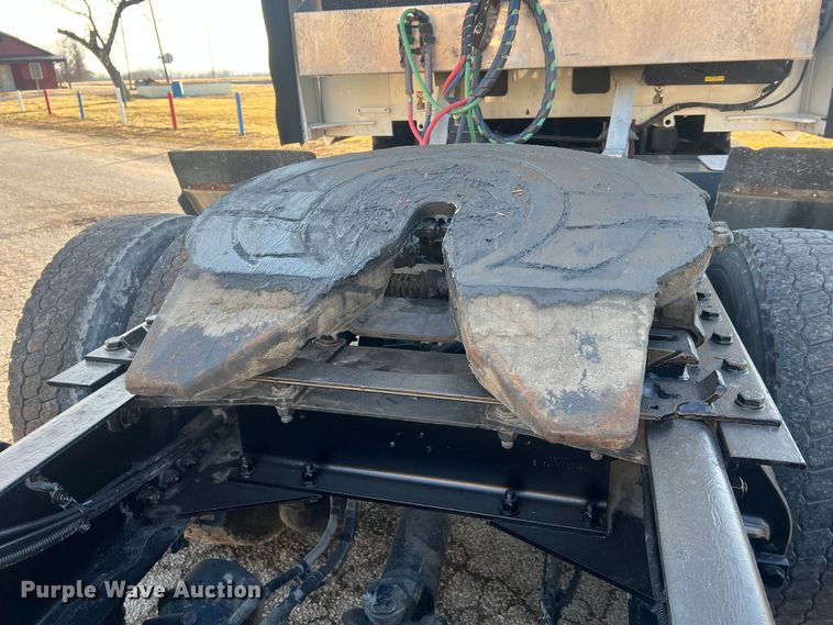 image for item MM9072 2015 Kenworth T680  semi truck