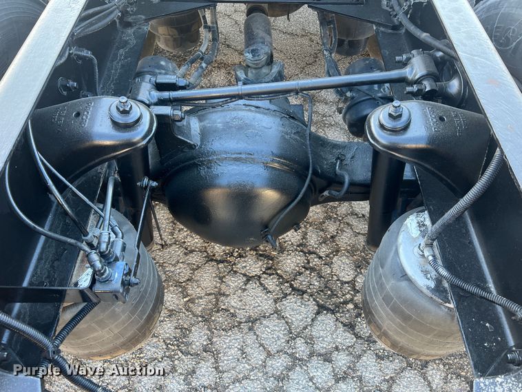 image for item MM9072 2015 Kenworth T680  semi truck