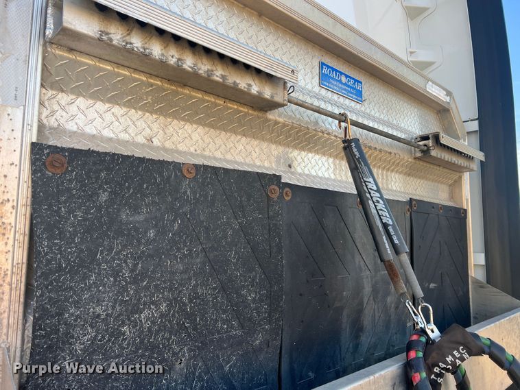 image for item MM9072 2015 Kenworth T680  semi truck