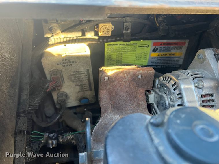 image for item MM9072 2015 Kenworth T680  semi truck