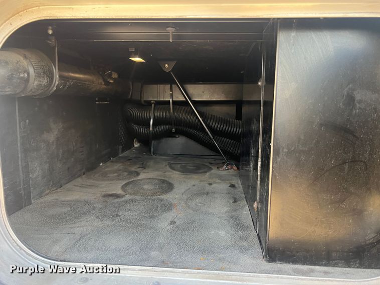 image for item MM9072 2015 Kenworth T680  semi truck