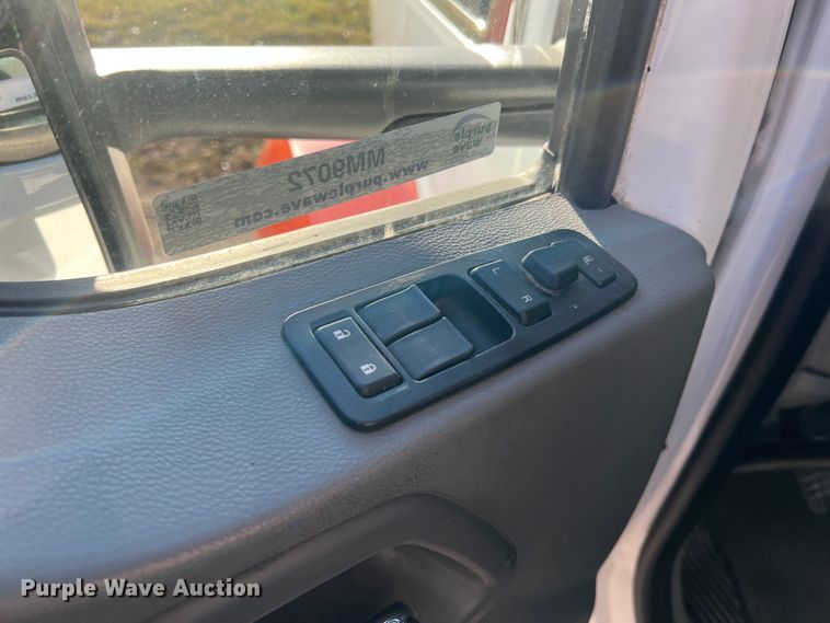 image for item MM9072 2015 Kenworth T680  semi truck